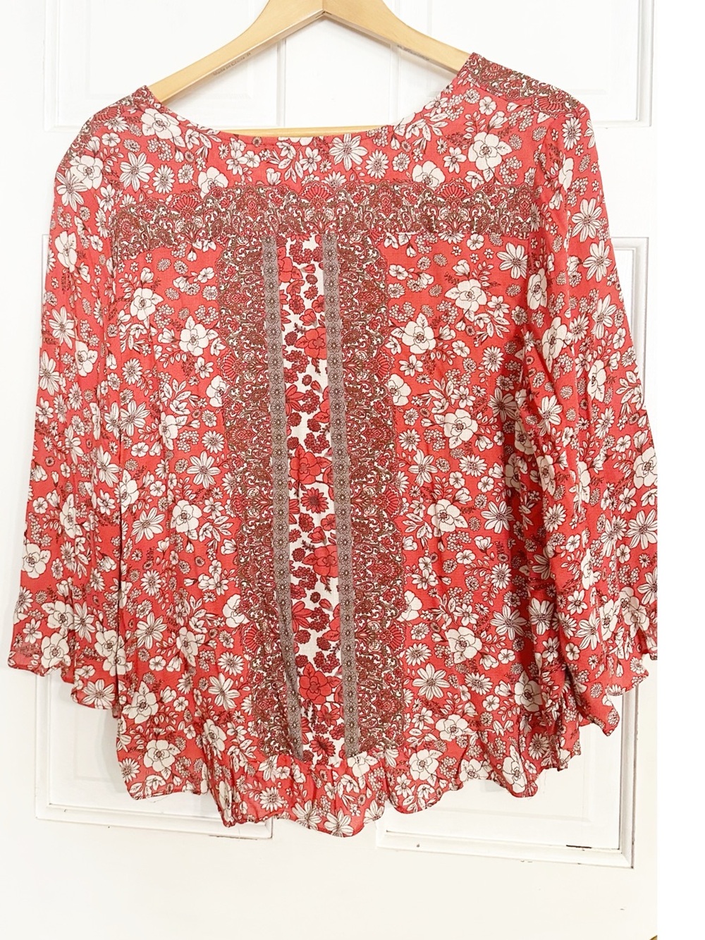Rose & Thyme floral boho blouse  with a v-neck three-quarter sleeves Sz XL. - Picture 2 of 6